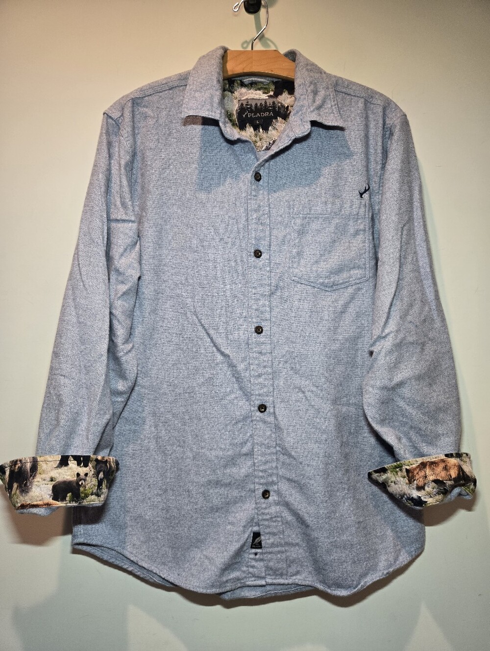 Pladra Cotton Flannel Button Down Long Sleeve Hidden Wildlife Men's Blue Large